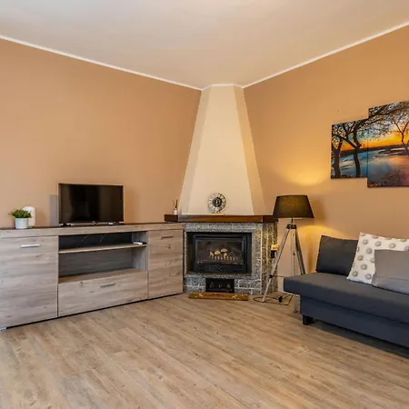 Solelago Dormelletto, Garden, Patio, Wi-fi, Ac Apartament *